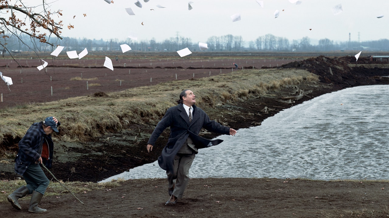 jeff_wall_a_sudden_gust_of_wind