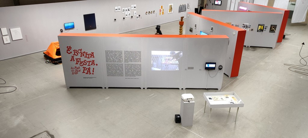 “É bonita a festa, pá!”: a experiência da imigração brasileira na Bienal de Cerveira, Portugal,&nbsp;2024